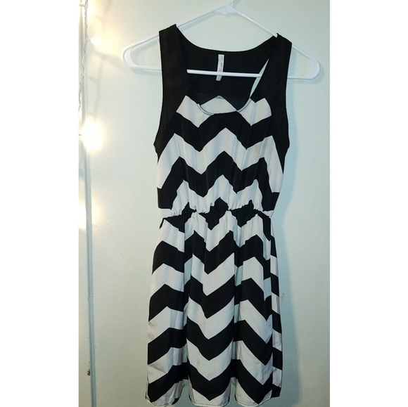 Chevron dress - Picture 1 of 2